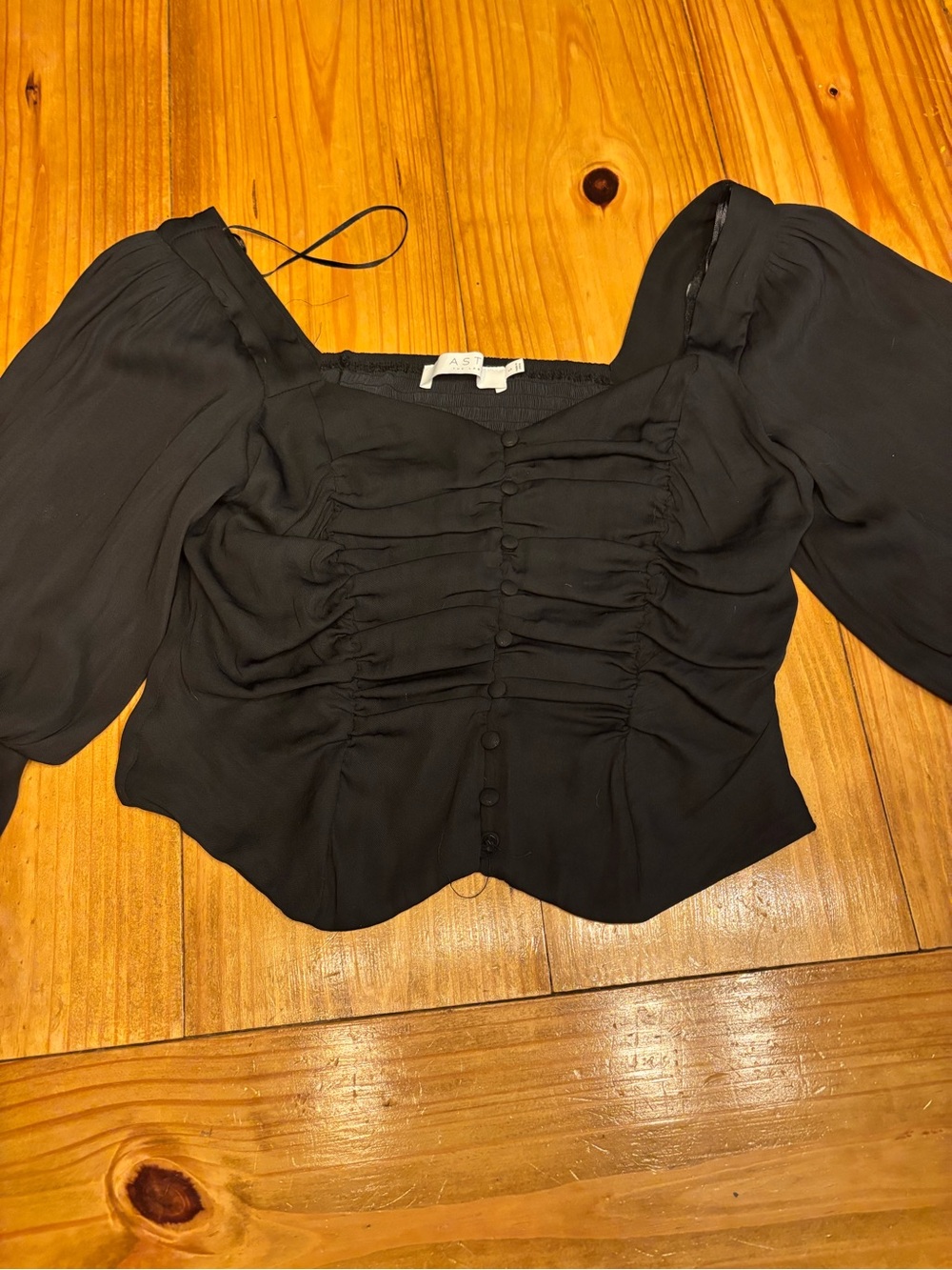 Astr Black Ruched Button-Front Puff Sleeve Blouse